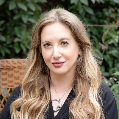 Leigh Bardugo