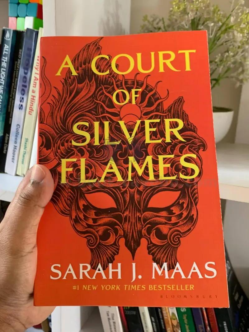 A Court of Silver Flames (A Court of Thorns and Roses,  Book 5)