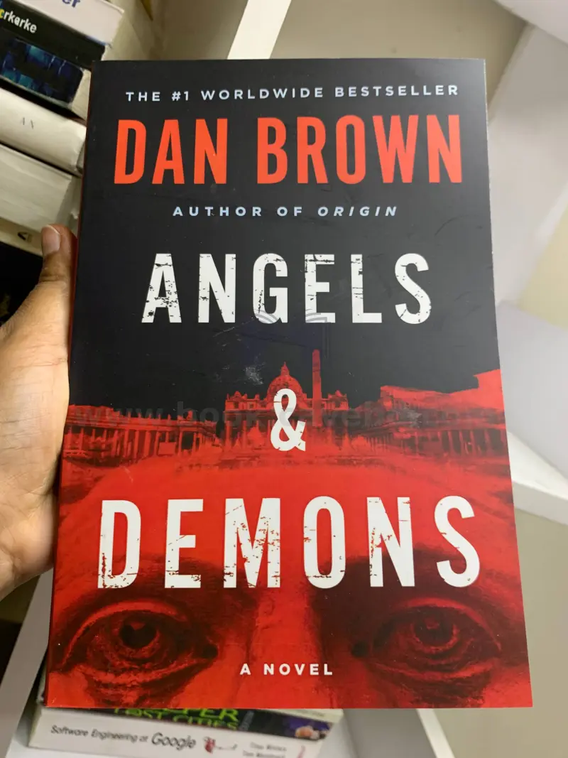 Angels & Demons (Robert Langdon, Book 1)