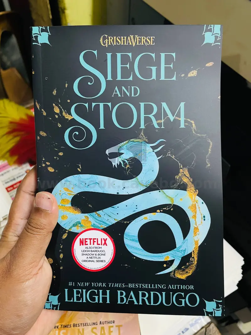 Siege and Storm (The Shadow and Bone Trilogy, 2)